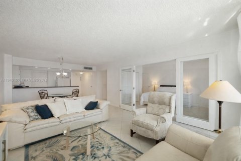 Condominio en venta en Hollywood, Florida, 2 dormitorios, 116.96 m2 № 2000391 - foto 6