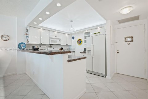 Condominio en venta en Hollywood, Florida, 2 dormitorios, 116.96 m2 № 2000391 - foto 13