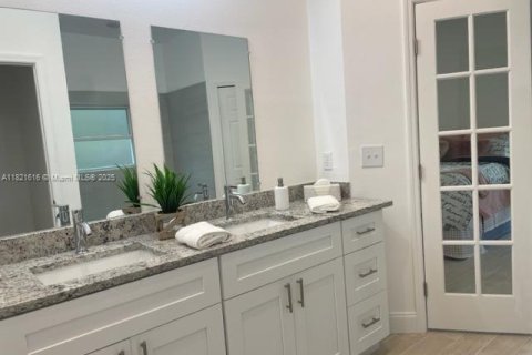 Casa en alquiler en Ocala, Florida, 3 dormitorios, 131.83 m2 № 1937693 - foto 11