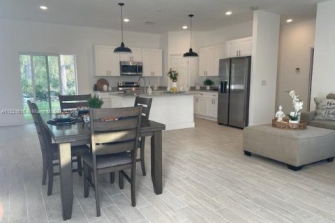Casa en alquiler en Ocala, Florida, 3 dormitorios, 131.83 m2 № 1937693 - foto 4