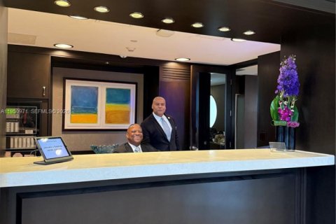 Condominio en venta en Aventura, Florida, 3 dormitorios, 197.88 m2 № 2006542 - foto 6