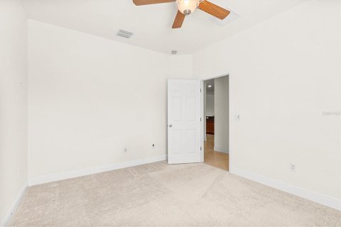 House in Holiday, Florida 3 bedrooms, 161.65 sq.m. № 2145165 - photo 26