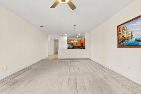 House in Holiday, Florida 3 bedrooms, 161.65 sq.m. № 2145165 - photo 11