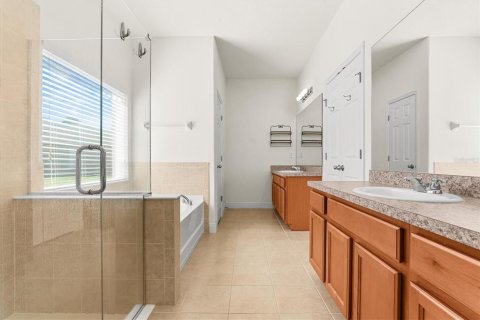 House in Holiday, Florida 3 bedrooms, 161.65 sq.m. № 2145165 - photo 20
