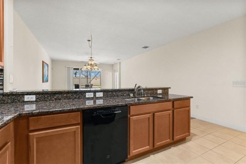 House in Holiday, Florida 3 bedrooms, 161.65 sq.m. № 2145165 - photo 16