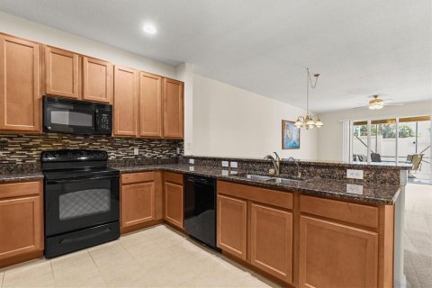 House in Holiday, Florida 3 bedrooms, 161.65 sq.m. № 2145165 - photo 14