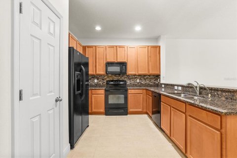 House in Holiday, Florida 3 bedrooms, 161.65 sq.m. № 2145165 - photo 13