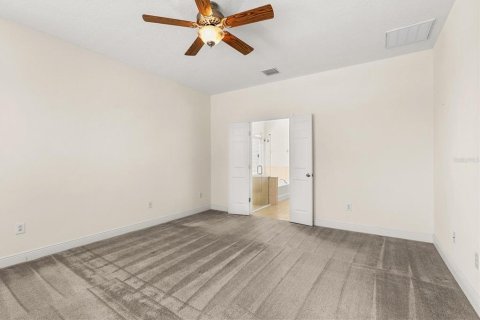 House in Holiday, Florida 3 bedrooms, 161.65 sq.m. № 2145165 - photo 17