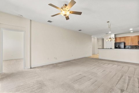 House in Holiday, Florida 3 bedrooms, 161.65 sq.m. № 2145165 - photo 10