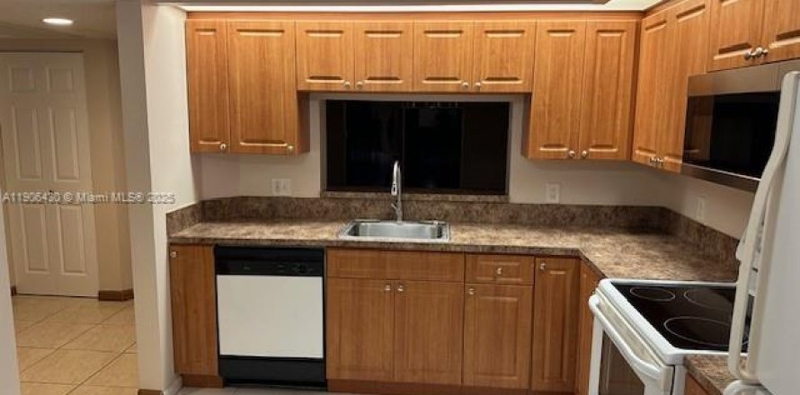 Condo à Pembroke Pines, Floride, 2 chambres № 1957177