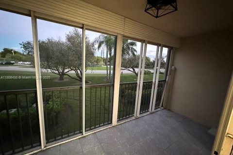 Copropriété à louer à Pembroke Pines, Floride: 2 chambres, 112.13 m2 № 1957177 - photo 10