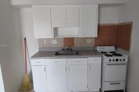 Condominio en alquiler en Fort Lauderdale, Florida, 1 dormitorio, 46.45 m2 № 1816463 - foto 4