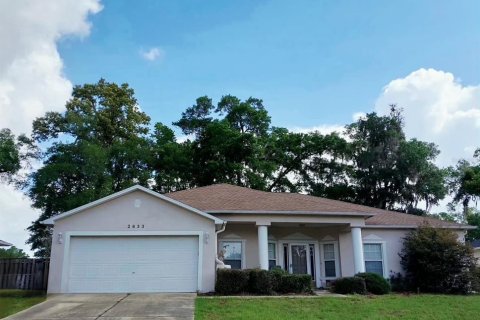 Villa ou maison à louer à Ocala, Floride: 5 chambres, 208.01 m2 № 2212060 - photo 2