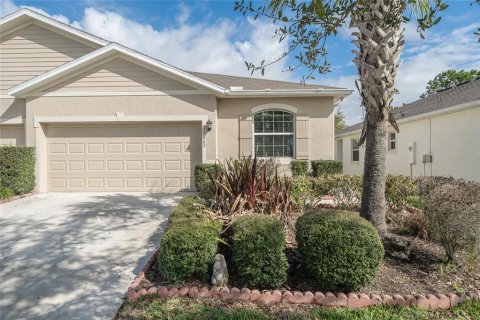 House in Wesley Chapel, Florida 3 bedrooms, 145.76 sq.m. № 2118007