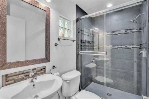 Condo in Tampa, Florida, 2 bedrooms  № 1634574 - photo 23