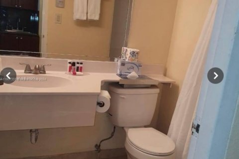 Снять в аренду кондоминиум в Санни-Айлс-Бич, Флорида 33.44м2, № 1957449 - фото 2