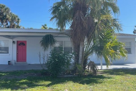 Apartment in Bradenton Beach, Florida 2 bedrooms, 122.63 sq.m. № 1807242 - photo 1