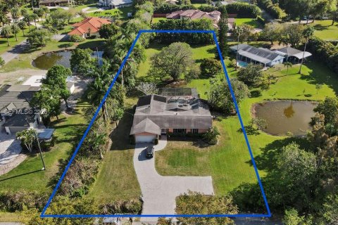 Купить виллу или дом в Дейви, Флорида 4 спальни, 217.95м2, № 2046684 - фото 23