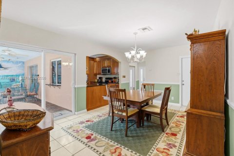 Купить виллу или дом в Дейви, Флорида 4 спальни, 217.95м2, № 2046684 - фото 4