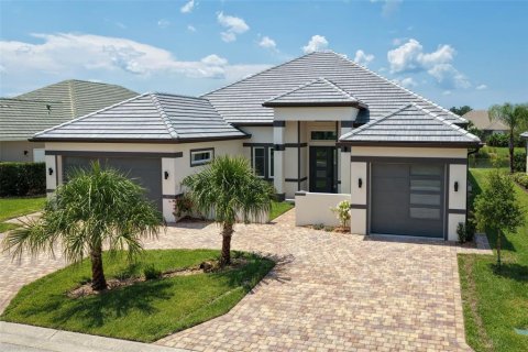 House in Palm Coast, Florida 4 bedrooms, 262.82 sq.m. № 2318917