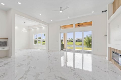 Villa ou maison à vendre à Palm Coast, Floride: 4 chambres, 262.82 m2 № 2318917 - photo 5