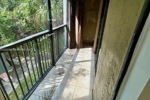 Condo in Fort Lauderdale, Florida, 1 bedroom  № 2086625 - photo 10