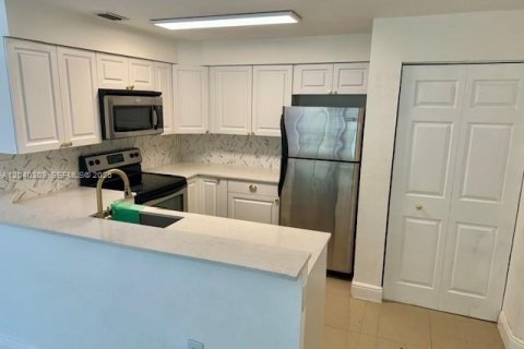 Condo in Fort Lauderdale, Florida, 1 bedroom  № 2086625 - photo 7