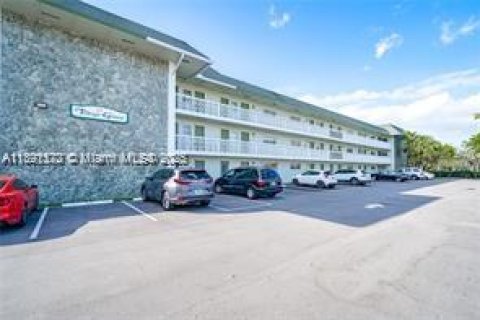 Condominio en alquiler en Plantation, Florida, 1 dormitorio, 40.69 m2 № 1944765 - foto 14