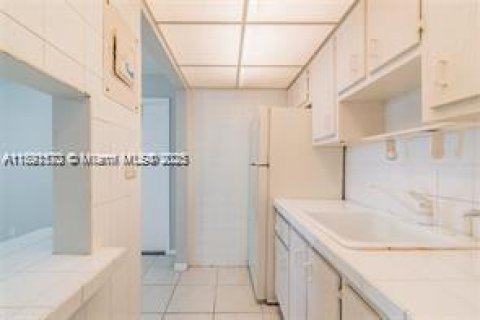 Condominio en alquiler en Plantation, Florida, 1 dormitorio, 40.69 m2 № 1944765 - foto 7