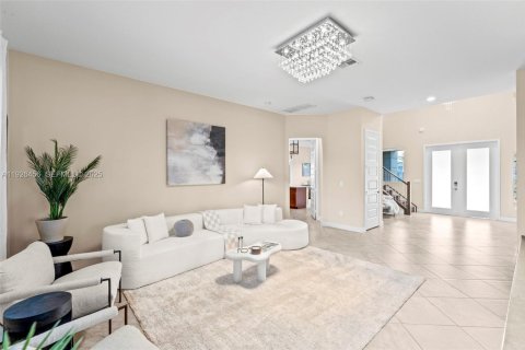 House in Parkland, Florida 5 bedrooms, 397.06 sq.m. № 1986407 - photo 19