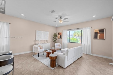 House in Parkland, Florida 5 bedrooms, 397.06 sq.m. № 1986407 - photo 22