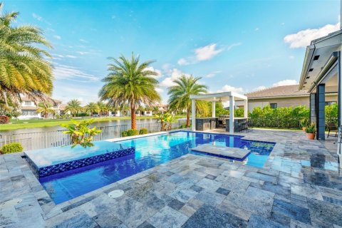 House in Parkland, Florida 5 bedrooms, 397.06 sq.m. № 1986407 - photo 7