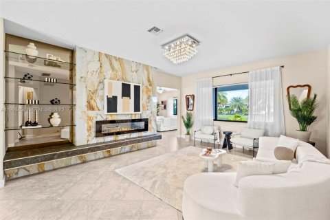 House in Parkland, Florida 5 bedrooms, 397.06 sq.m. № 1986407 - photo 17