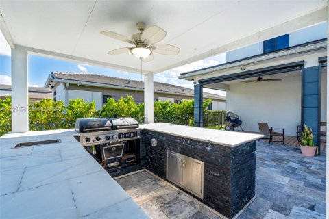 House in Parkland, Florida 5 bedrooms, 397.06 sq.m. № 1986407 - photo 10