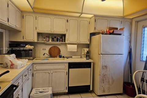 Condominio en venta en Hallandale Beach, Florida, 1 dormitorio, 71.53 m2 № 2040546 - foto 6