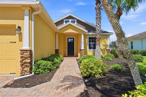 Villa ou maison à vendre à Sarasota, Floride: 3 chambres, 138.24 m2 № 2398485 - photo 4