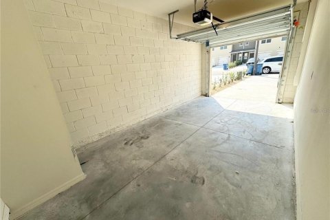 Купить таунхаус в Дэвенпорт, Флорида 10 комнат, 140.75м2, № 2425683 - фото 25
