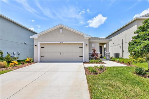 House in Palmetto, Florida 3 bedrooms, 147.9 sq.m. № 2219662