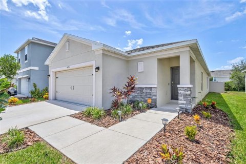 House in Palmetto, Florida 3 bedrooms, 147.9 sq.m. № 2219662 - photo 2