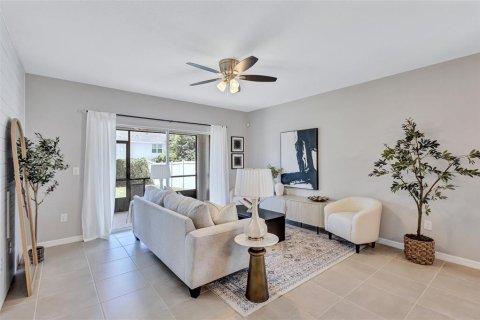 House in Palmetto, Florida 3 bedrooms, 147.9 sq.m. № 2219662 - photo 16