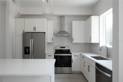 Condominio en venta en Gainesville, Florida, 1 dormitorio, 89.93 m2 № 870081 - foto 6