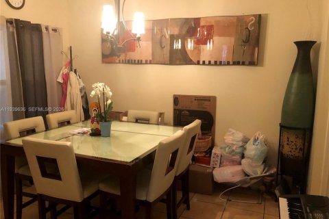 Condo in Doral, Florida, 3 bedrooms  № 1997942 - photo 14