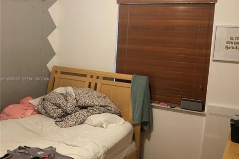 Condo in Doral, Florida, 3 bedrooms  № 1997942 - photo 15