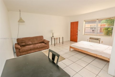 Appartement à louer à Coral Gables, Floride: 1 chambre, 64.1 m2 № 2056922 - photo 5
