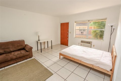 Appartement à louer à Coral Gables, Floride: 1 chambre, 64.1 m2 № 2056922 - photo 6