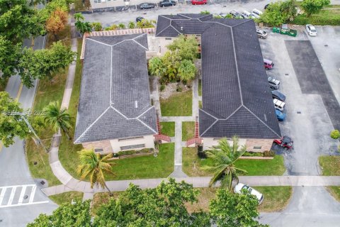 Appartement à louer à Coral Gables, Floride: 1 chambre, 64.1 m2 № 2056922 - photo 18