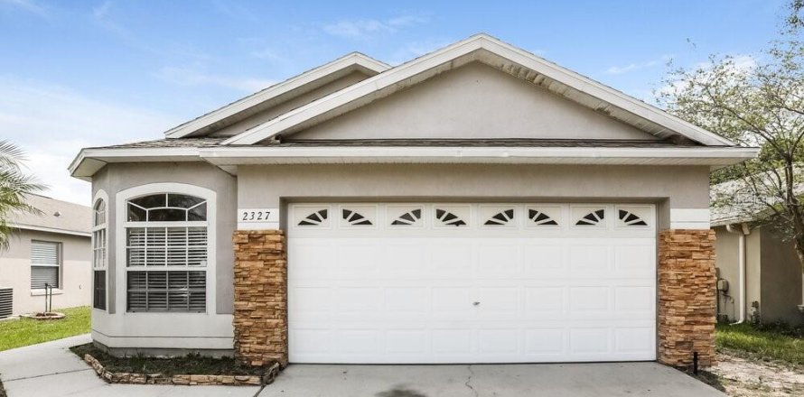Casa en Orlando, Florida 4 dormitorios, 128.02 m2 № 1893717