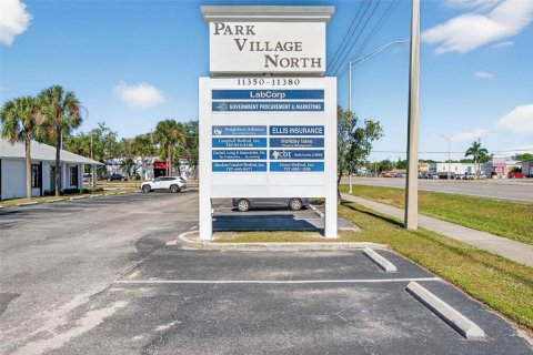 Commercial property in Largo, Florida 3437.38 sq.m. № 2103976 - photo 12