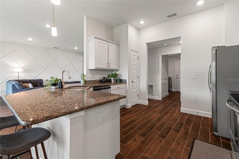 Casa en venta en Dade City, Florida, 4 dormitorios, 215.16 m2 № 1836876 - foto 17