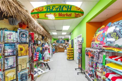 Купить кондоминиум в Халландейл-Бич, Флорида 2 спальни, 115.94м2, № 2018765 - фото 29